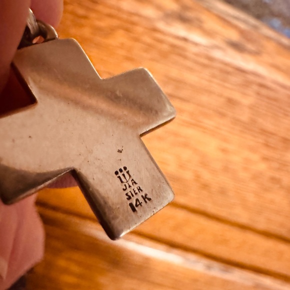 Retired James Avery Sterling Silver Cross Pendant with 24 k gold Heart - Picture 4 of 5